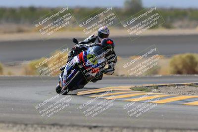 media/Oct-08-2022-SoCal Trackdays (Sat) [[1fc3beec89]]/Turn 14 (1050am)/